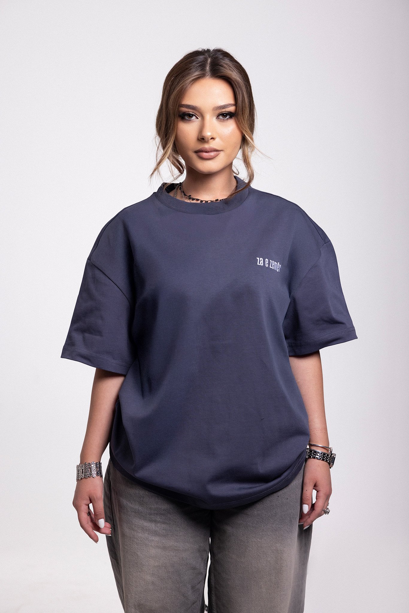 Za e Zemër Signature Tee – Anthracite Edition